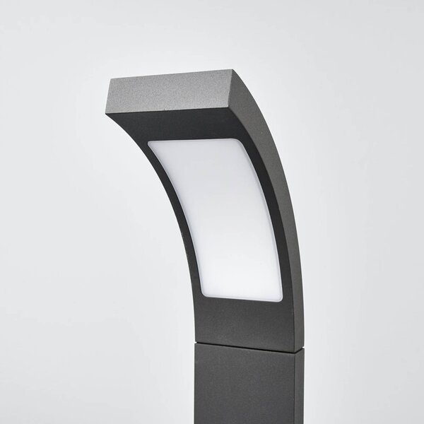 Lampa ogrodowa stojąca Juvia Lucande, czarny, aluminium, nowoczesny