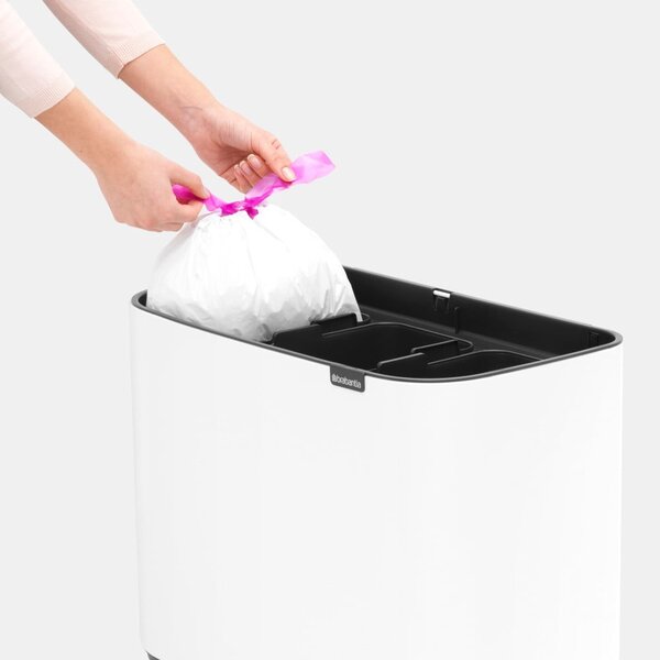 Biały stalowy kosz na śmieci do segregacji odpadów otwierany na dotyk 33 l Bo Touch Bin – Brabantia
