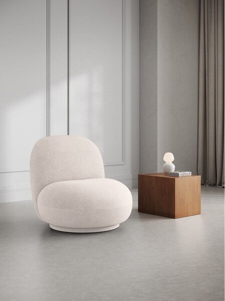 Biały fotel z materiału bouclé Chuck – Micadoni Home