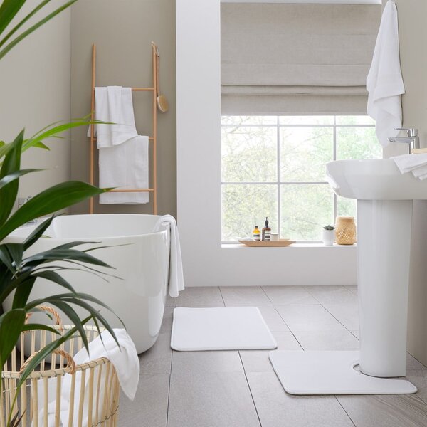 Biały bawełniany ręcznik frotte 50x85 cm Anti-Bacterial – Catherine Lansfield