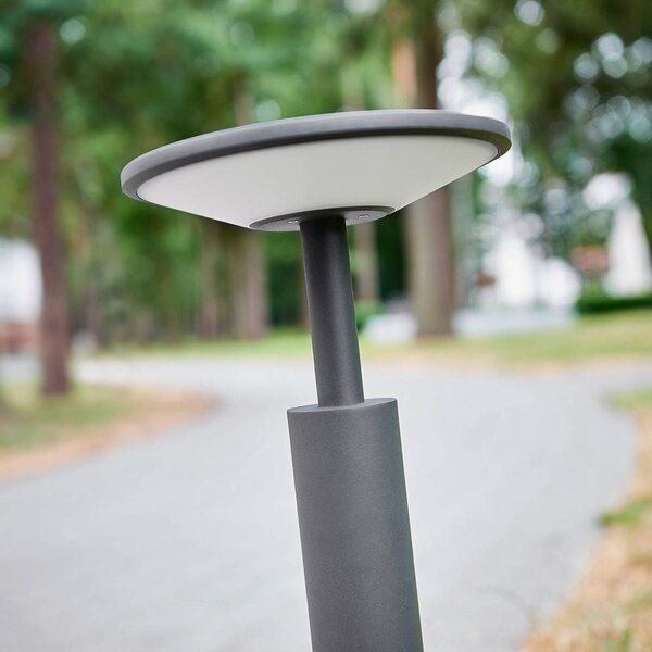 Słupek oświetleniowy LED Fenia Lucande, czarny, aluminium, nowoczesny