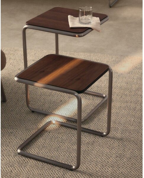 Stolik w dekorze orzecha 42x42 cm Tarsel – Kave Home