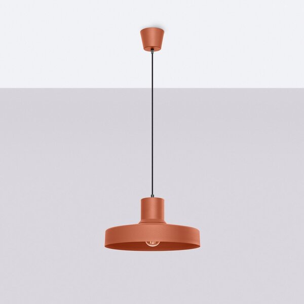 Pomarańczowa lampa wisząca z metalowym kloszem Vito – Sollux