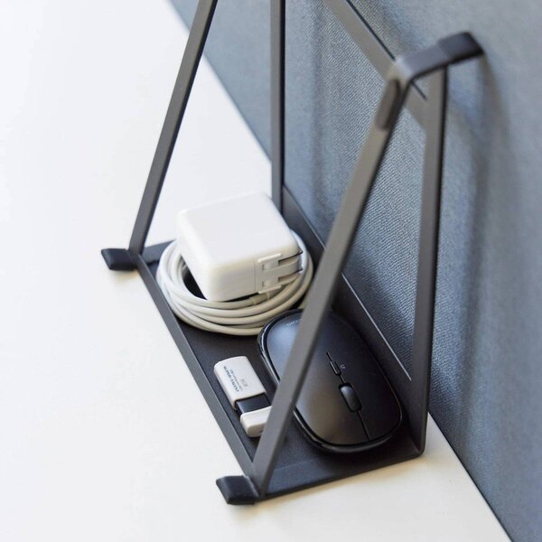 Czarny metalowy stojak na laptopa Tower – YAMAZAKI