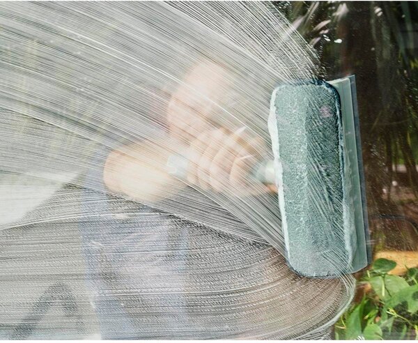 Beżowa ściągaczka 36 cm CleanTech – Joseph Joseph