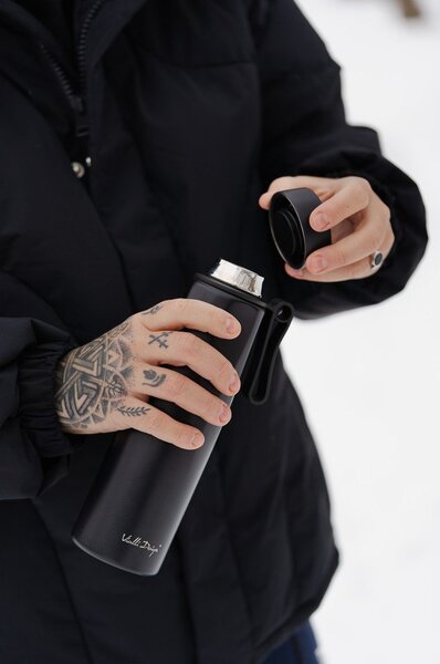 Czarny termos 500 ml Fuori – Vialli Design