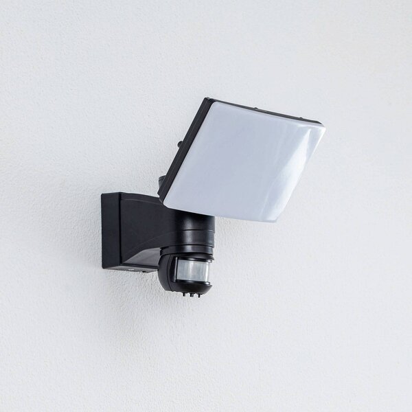 Lampa zewnętrzna z czujnikiem ruchu Avayah PRIOS, czarny, aluminium, nowoczesny