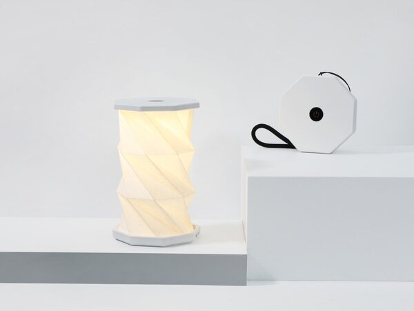 Biała dekoracja świetlna na USB ø 8 cm Twist – Gingko