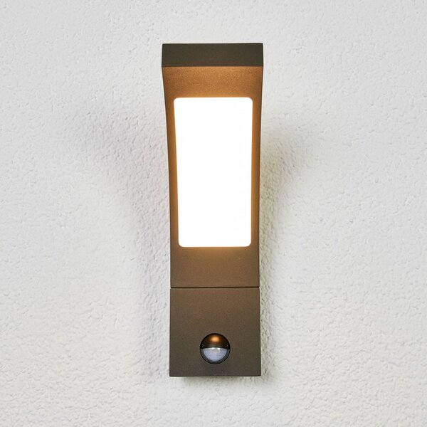 Lampa zewnętrzna z czujnikiem ruchu Juvia Lucande, czarny, aluminium, nowoczesny
