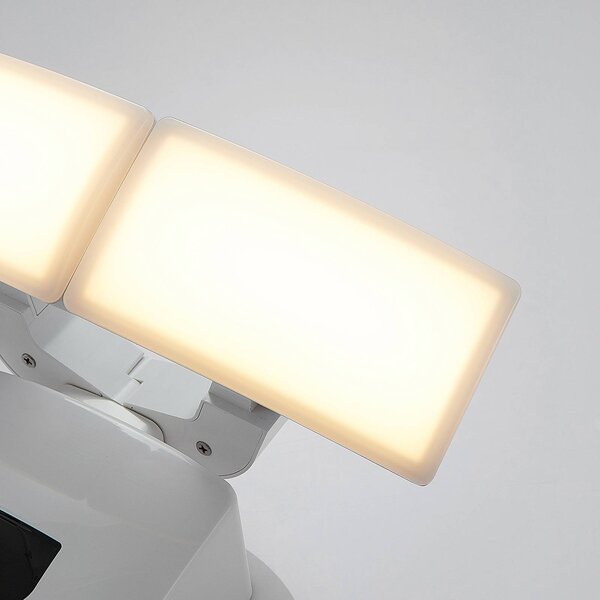 Lampa zewnętrzna z czujnikiem ruchu Nikias Lindby, biały / opal, aluminium, nowoczesny