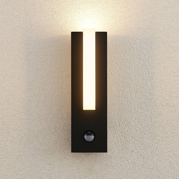 Lampa zewnętrzna z czujnikiem ruchu Virgalia Lucande, czarny, aluminium, nowoczesny