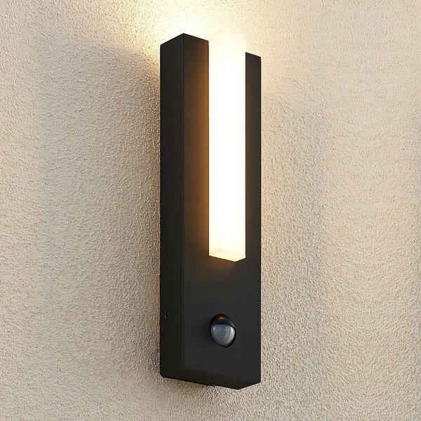 Lampa zewnętrzna z czujnikiem ruchu Virgalia Lucande, czarny, aluminium, nowoczesny