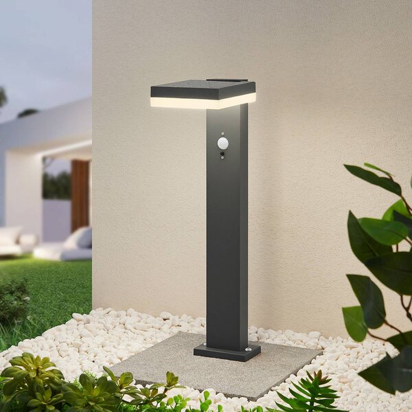 Lindby Laira solarny słupek oświetleniowy LED 50cm, czarny, aluminium, nowoczesny