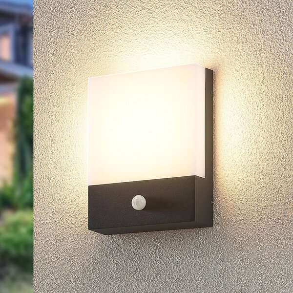Lampa zewnętrzna z czujnikiem ruchu Vanira Lindby, czarny, aluminium, nowoczesny