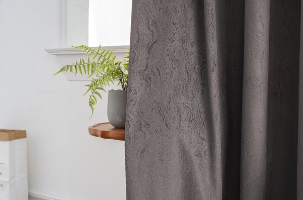 Zasłona zaciemniająca DUNES VELVET 140x250 cm, ciemnoszara Zawieszanie: Metalowe pierścienie