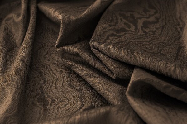 Zaciemniająca zasłona DUNES VELVET 140x250 cm, brązowa Zawieszanie: Metalowe pierścienie