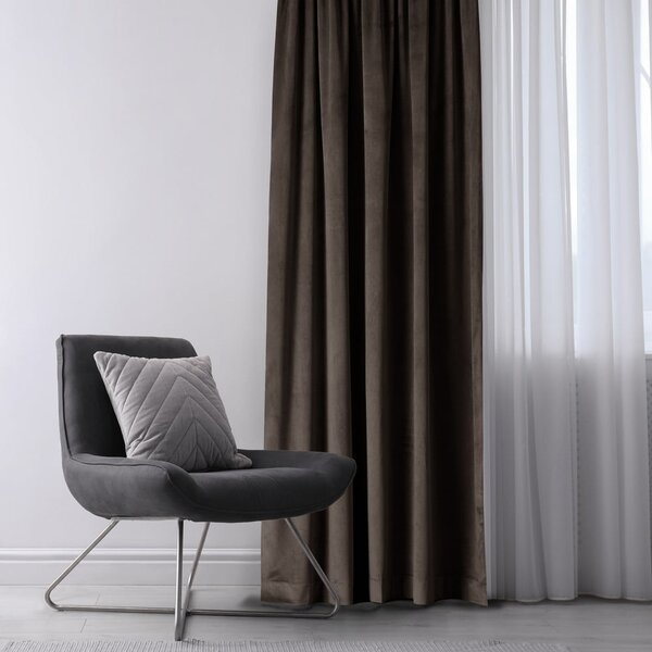 Brązowa aksamitna zasłona częściowo zaciemniająca (dimout) 140x270 cm Eyelets – Restilo