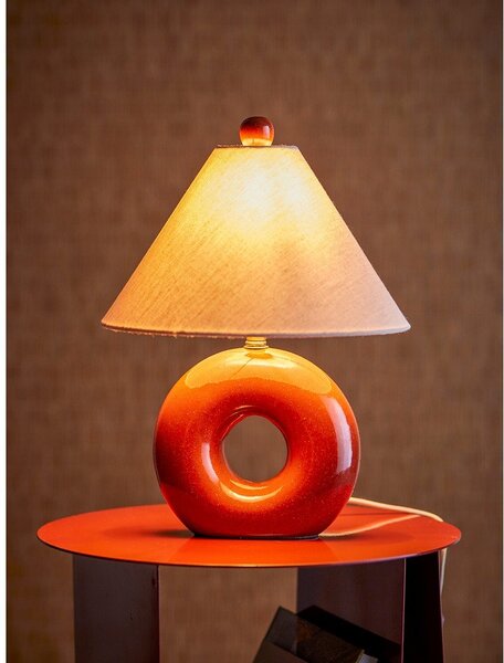 Czerwona/kremowa lampa stołowa ceramiczna z tekstylnym kloszem (wysokość 42 cm) Panja – Bloomingville