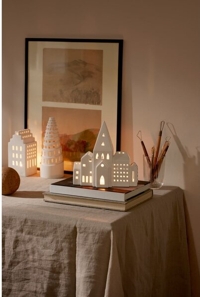 Biały ceramiczny świecznik Kähler Design Urbania Lighthouse City