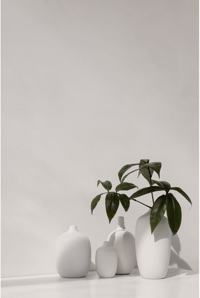 Biały ceramiczny wazon Blomus, wys. 25 cm