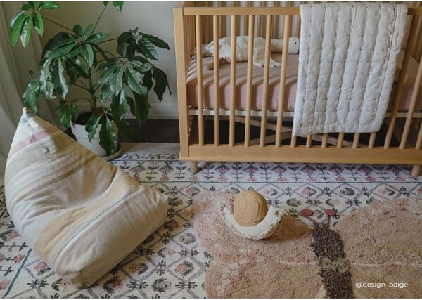 Kremowy dziecięcy worek do siedzenia Cleo Multi Stripe – Lorena Canals