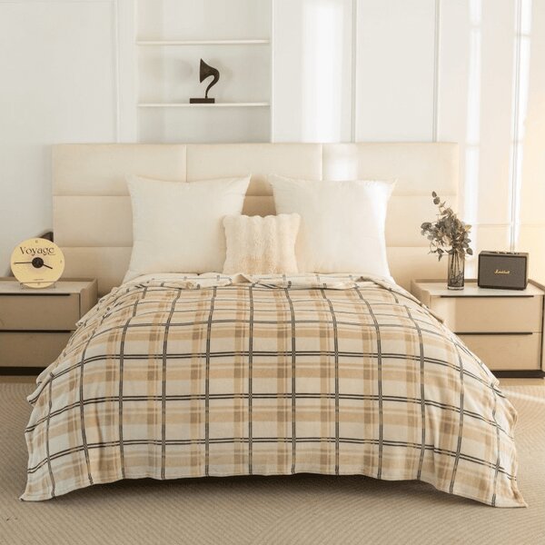 Mikropluszowy koc PLAID, kremowy Rozmiar: 150 x 200 cm
