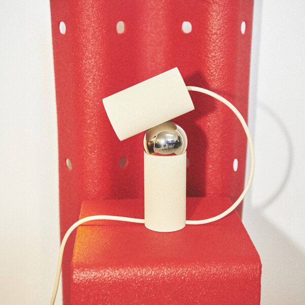 FLOS Lampa stołowa design Bilboquet, kremowy / amber, salon / jadalnia, tworzywo sztuczne, design