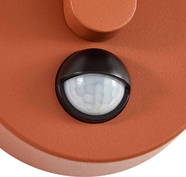 Kinkiet zewnętrzny LED Lindby Capelo, kolor terakoty, Ø 20 cm, czujnik Capelo, terracotta, aluminium, nowoczesny