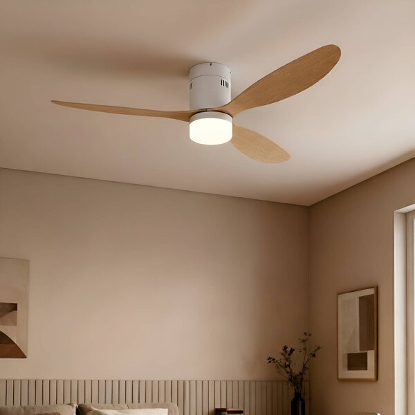 Wentylator sufitowy LED Lucande Kayu, biały/drewniany, DC, 132 cm Kayu, jasne drewno, salon / jadalnia, tworzywo sztuczne, nowoczesny