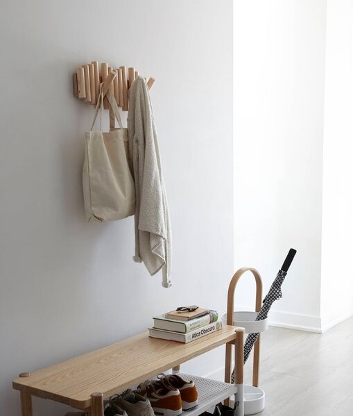 Wieszak ścienny z drewna sosnowego Picket – Umbra