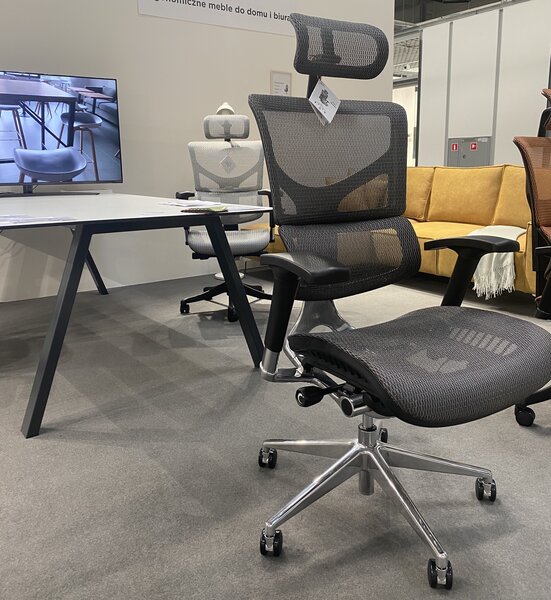 Ergonomiczny fotel biurowy z siateczki ErgoFly Sail Alum, zgodny z normą BHP