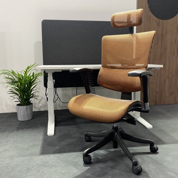 Ergonomiczny fotel biurowy z siateczki ErgoFly Sail, zgodny z normą BHP