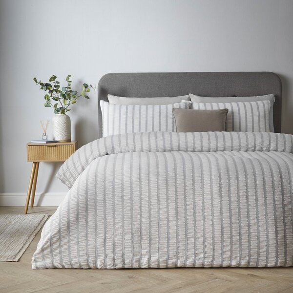 Szara pościel jednoosobowa 135x200 cm So Soft Seersucker Stripe – Catherine Lansfield