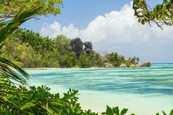 Obraz piękna plaża na wyspie La Digue