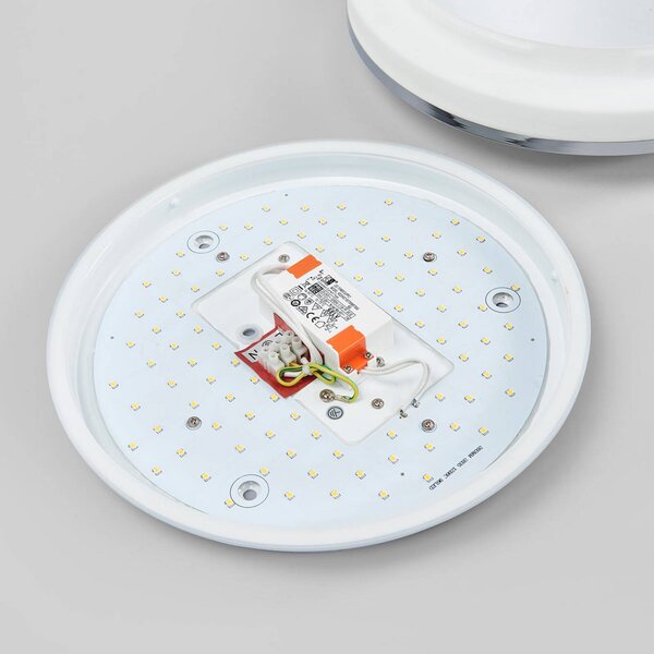Lampa sufitowa Lyss Lindby, biały / opal, łazienka, szkło, nowoczesny