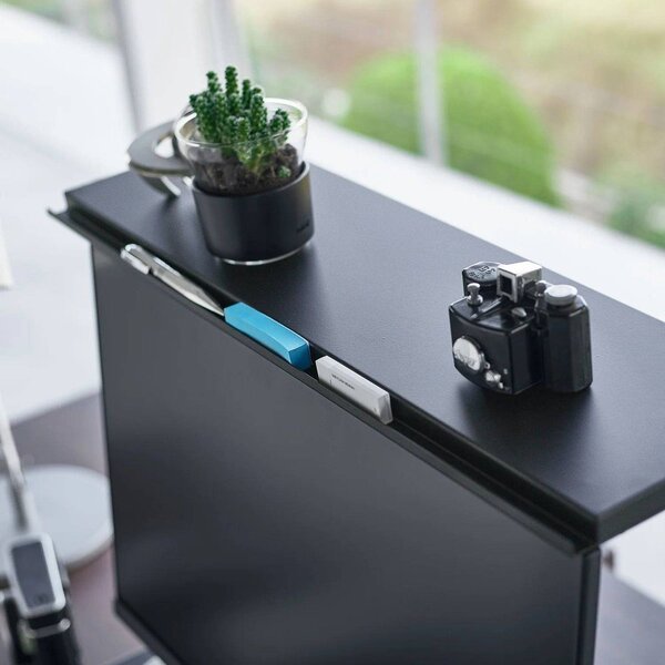 Czarny metalowy stojak na monitor Tower – YAMAZAKI