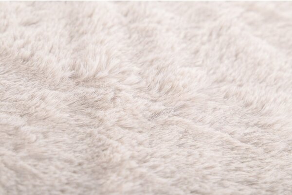 Białobeżowy koc ze sztucznego futra 150x200 cm Ruby – Tiseco Home Studio