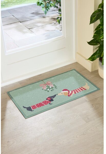 Wycieraczka ze świątecznym motywem z plastiku z recyklingu 40x70 cm Christmas Sausage Dogs – Artsy Doormats
