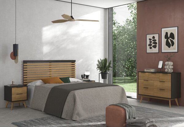 Czarno-naturalna niska komoda z drewna sosnowego 120x83 cm Lavis – Marckeric