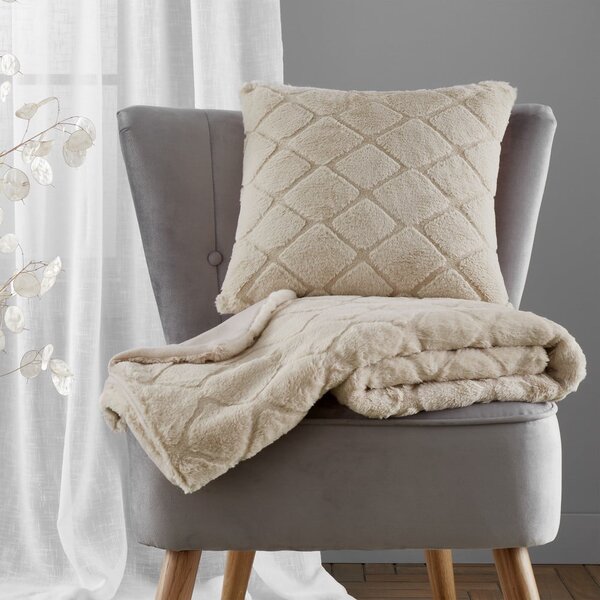 Poduszka dekoracyjna z mikropluszu 43x43 cm Cosy Diamond – Catherine Lansfield