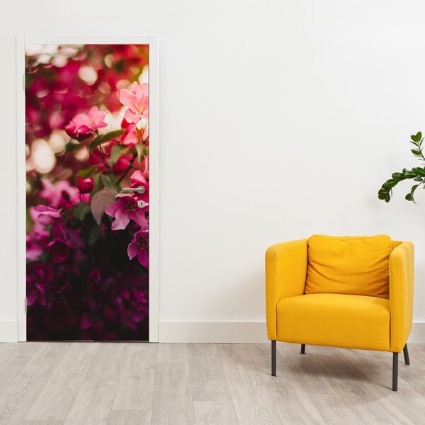 Fototapeta na drzwi - Kwiaty rozwiniętego krzewu (95x205cm)
