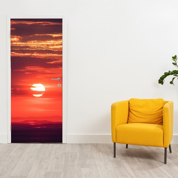 Fototapeta na drzwi - Kolorowe Słońce (95x205cm)