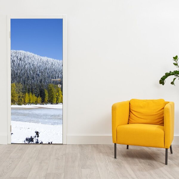 Fototapeta na drzwi - Śnieżne góry zimą (95x205cm)