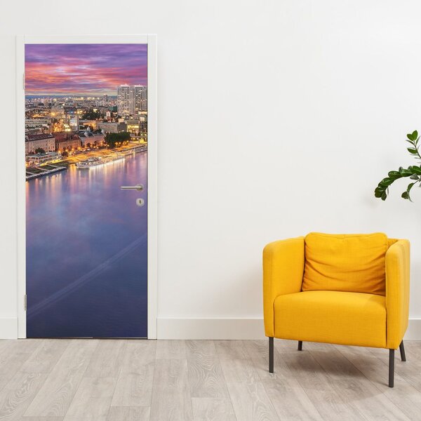 Fototapeta na drzwi - Nocne miasto Bratysława z rzeką (95x205cm)