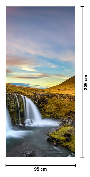 Fototapeta na drzwi - Góry i wodospady na Islandii (95x205cm)