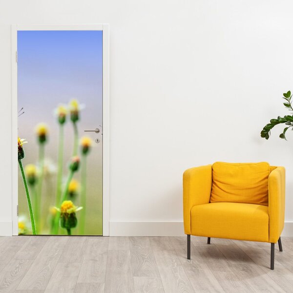 Fototapeta na drzwi - Motyle na kwiatku (95x205cm)