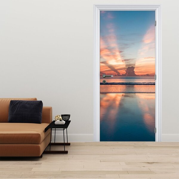 Fototapeta na drzwi - Promienie Słońca nad plażą Dayton (95x205cm)