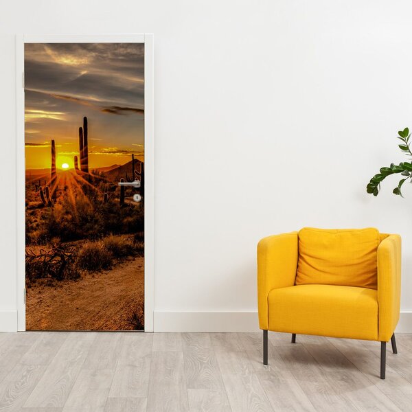 Fototapeta na drzwi - Koniec dnia na pustyni w Arizonie (95x205cm)