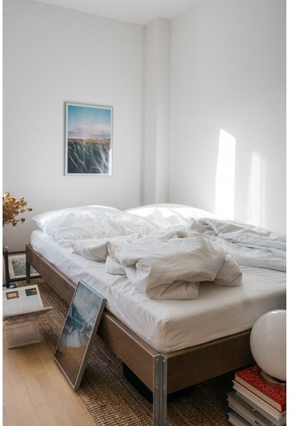Brązowe łóżko dwuosobowe z litego drewna sosnowego ze stelażem 180x200 cm Core – Karup Design