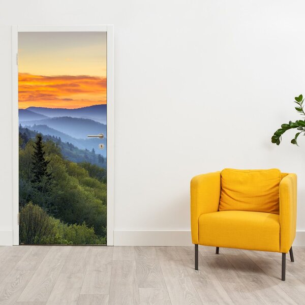 Fototapeta na drzwi - Czewrone chmury w górach (95x205cm)